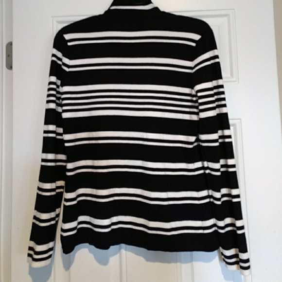 Sweater - Picture 2 of 5